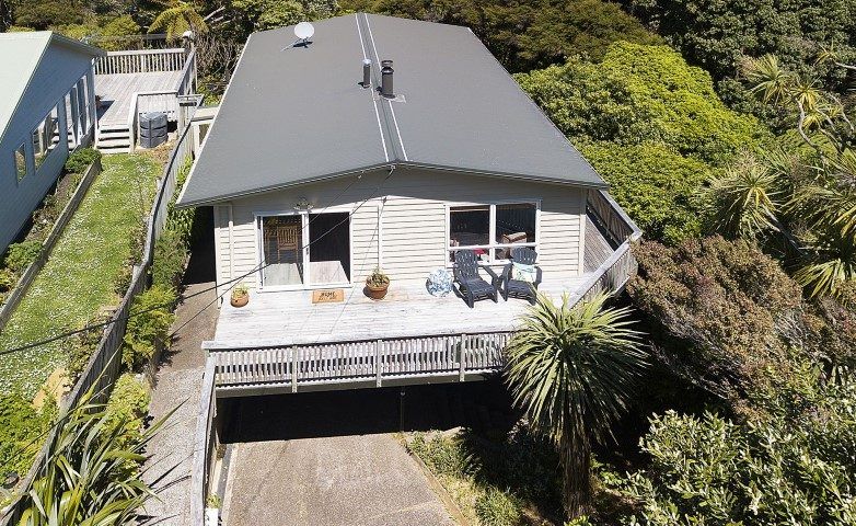  at 2 Corlett Road, Plimmerton, Porirua