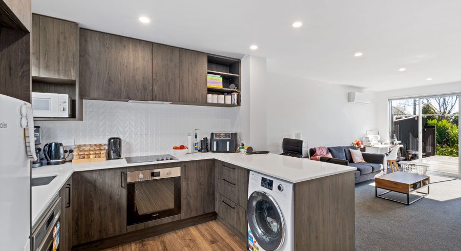  at 2/96 Cobham Street, Spreydon, Christchurch City, Canterbury