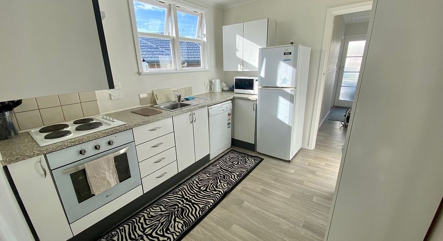  at 20 Redwood Avenue, Tawa, Wellington