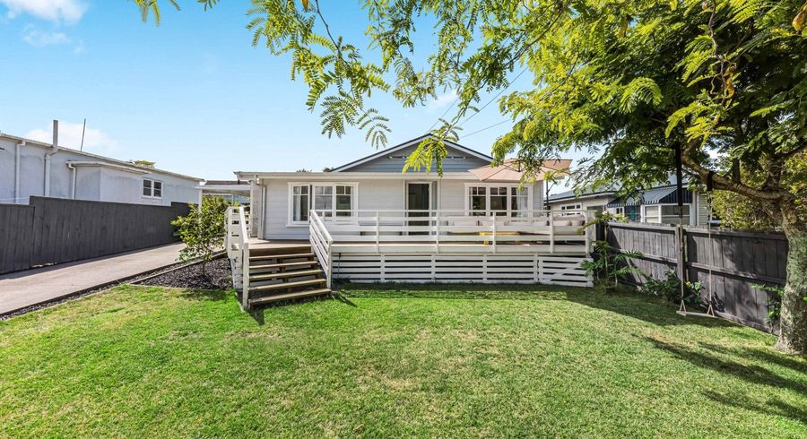  at 8 Cadman Avenue, Waterview, Auckland City, Auckland