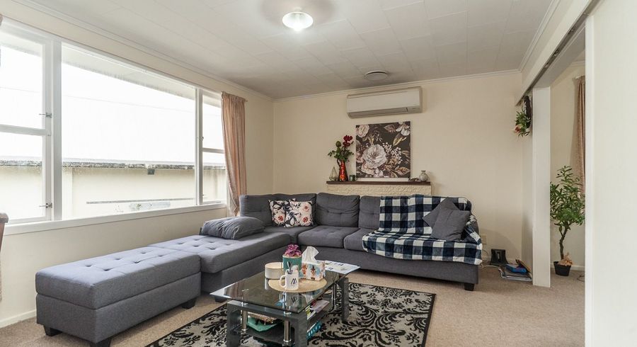  at 52 Braithwaite Street, Karori, Wellington, Wellington