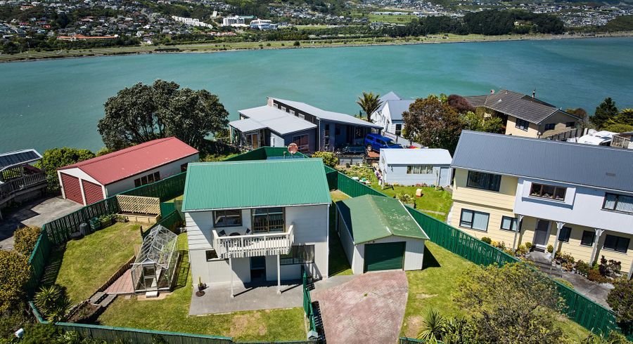  at 33 Clipper Street, Titahi Bay, Porirua, Wellington