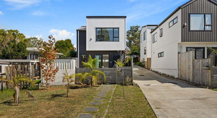  at 4A Trengove Place, West Harbour, Waitakere City, Auckland