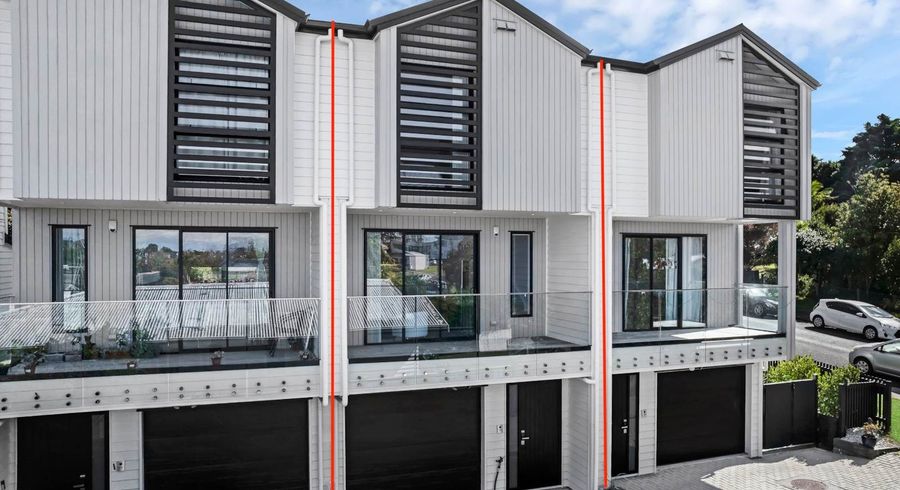  at 17B Bruce Road, Glenfield, North Shore City, Auckland