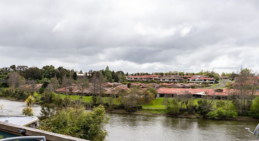  at 21 Sycamore Place, Pukete, Hamilton