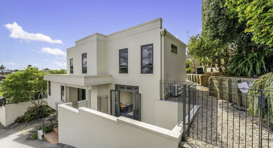  at 7b Nihill Crescent, Mission Bay, Auckland City, Auckland