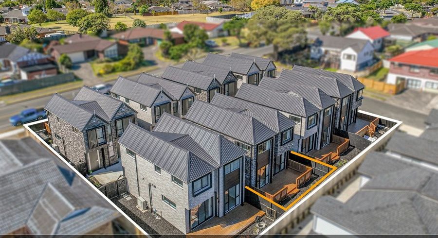  at 1C Galloway Crescent, Farm Cove, Manukau City, Auckland