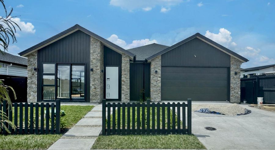  at 407 Te Taruna Drive, Milldale, Rodney, Auckland