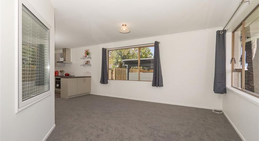  at 70c Taikata Road, Te Atatu Peninsula, Waitakere City, Auckland