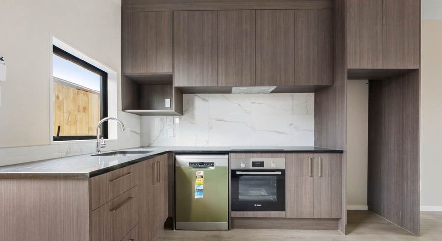  at 4 & 6/53 Archibald Road, Kelston, Waitakere City, Auckland
