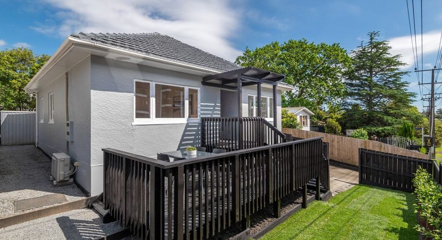  at 2/180 Lake Road, Northcote, North Shore City, Auckland