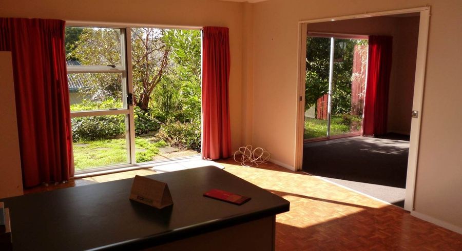  at 2/48 Girrahween Drive, Totara Vale, North Shore City, Auckland