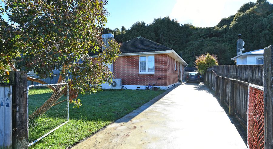  at 37 Gillespies Road, Birchville, Upper Hutt