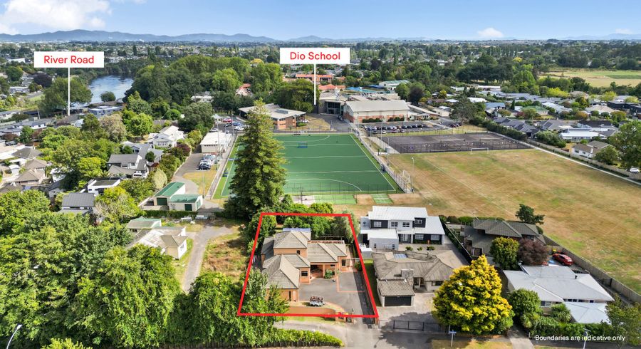  at 35 Clarkin Road, Fairfield, Hamilton