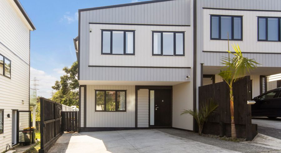  at 7 Liban Place, Massey, Waitakere City, Auckland