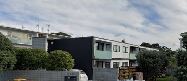  at 3/764 Beach Road, Browns Bay, North Shore City, Auckland