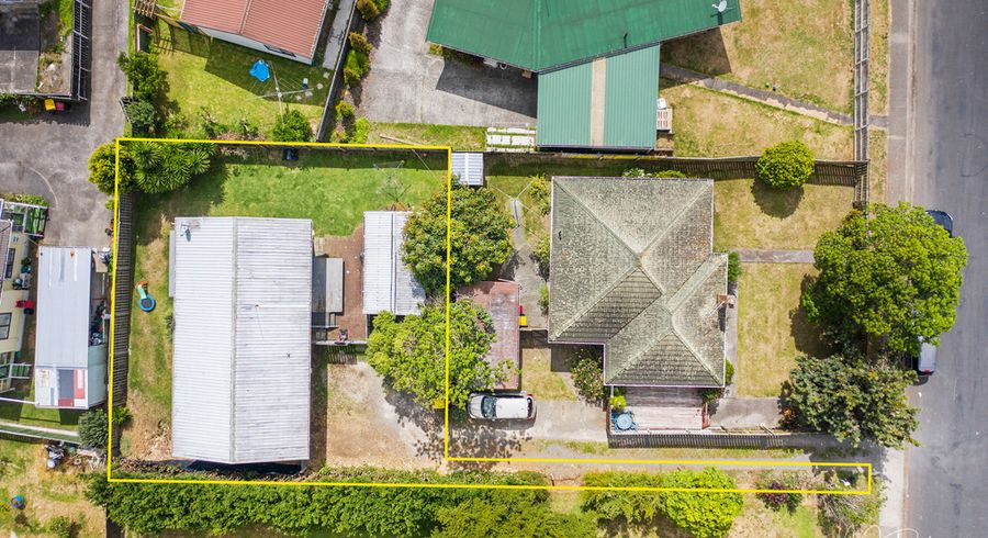  at 2/3 Cross Street, Papakura, Papakura