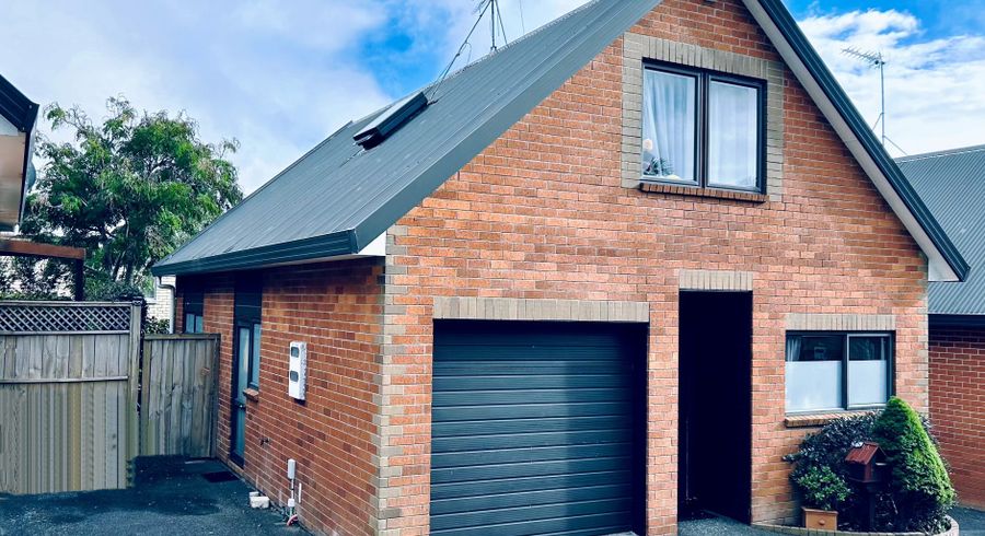  at 15/37 Fields Parade, Oteha, North Shore City, Auckland