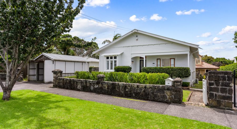  at 16 Horotutu Road, Greenlane, Auckland City, Auckland