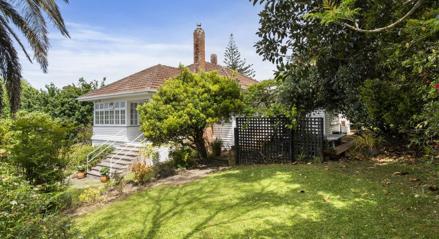  at 8 Kelvin Road, Remuera, Auckland