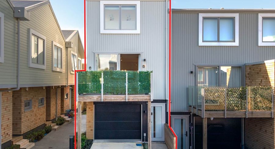  at 33 Helen Jenepher Lane, Mount Wellington, Auckland City, Auckland