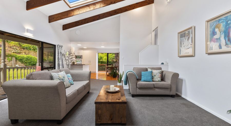  at 21 Homewood Place, Chatswood, Auckland