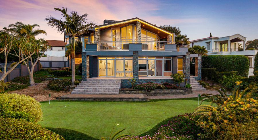  at 1 Centennial Place, Campbells Bay, North Shore City, Auckland