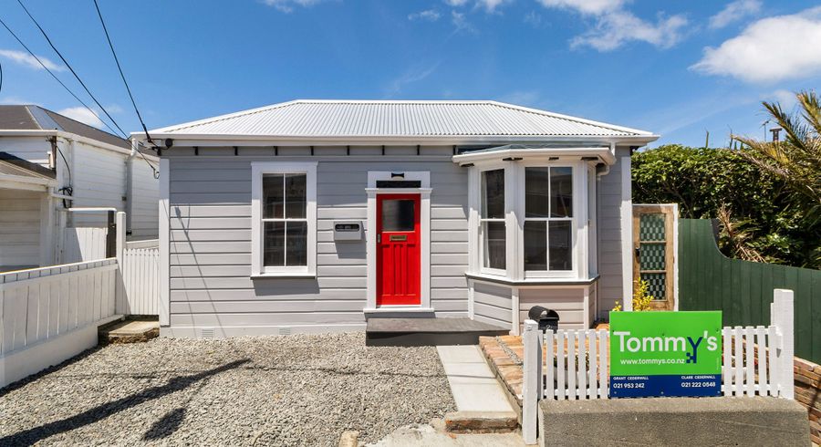  at 2 Prince Street, Mount Victoria, Wellington