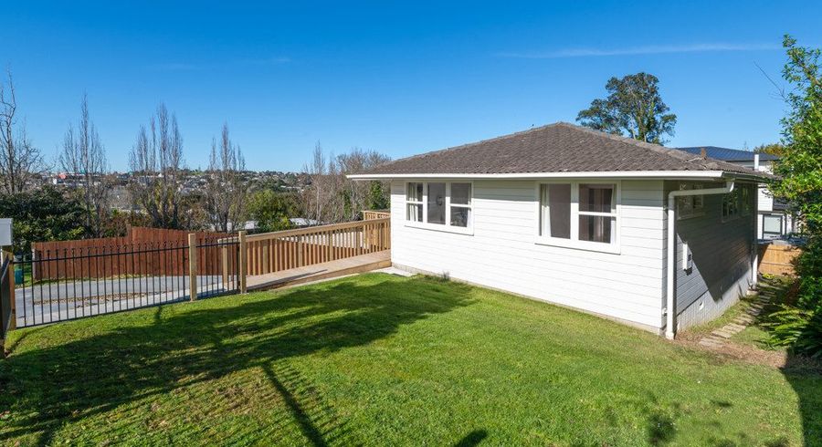  at 3 Gladys Avenue, Glenfield, North Shore City, Auckland