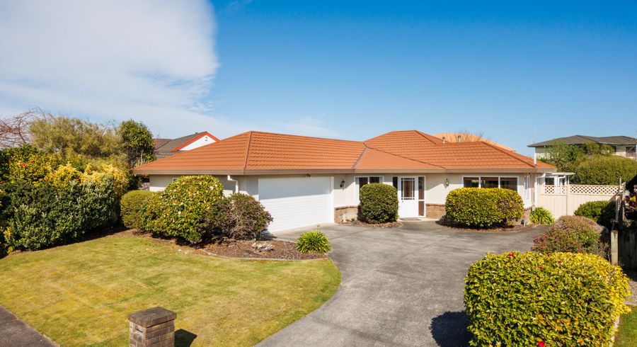  at 8 Rosebank Avenue, Kelvin Grove, Palmerston North