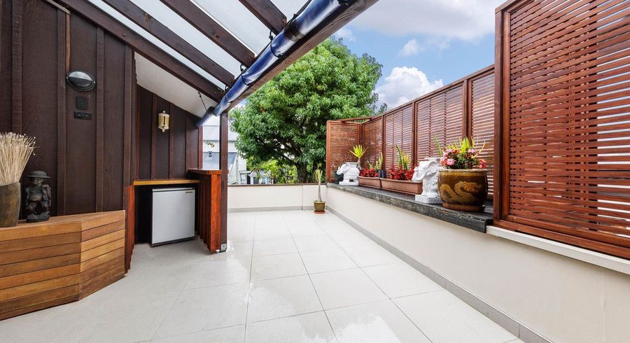  at 2/5 Baddeley Avenue, Kohimarama, Auckland City, Auckland