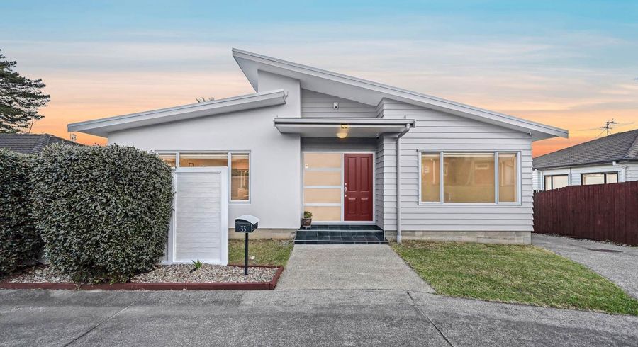  at 33 Bradnor Meadows Drive, Swanson, Waitakere City, Auckland