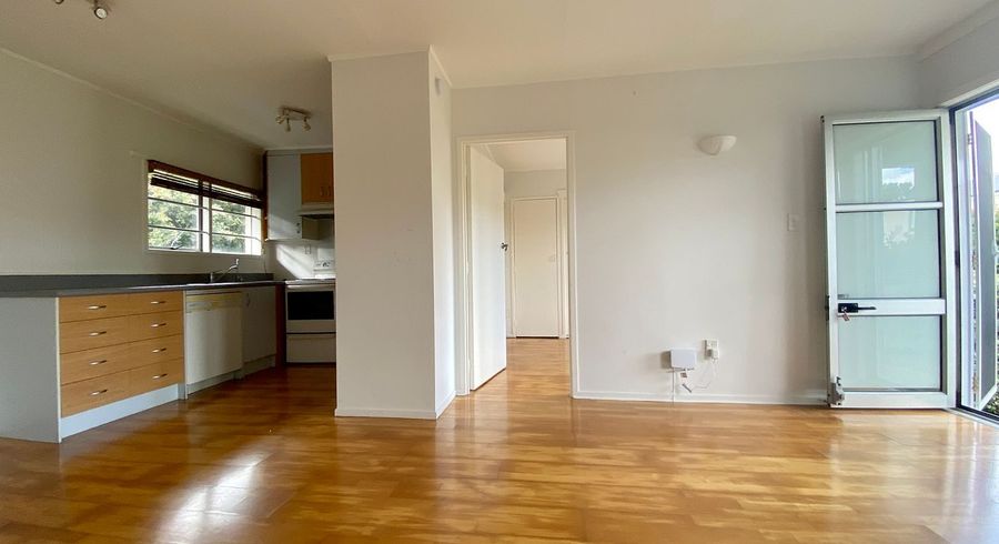  at 9/8 Shackleton Road, Mount Eden, Auckland City, Auckland