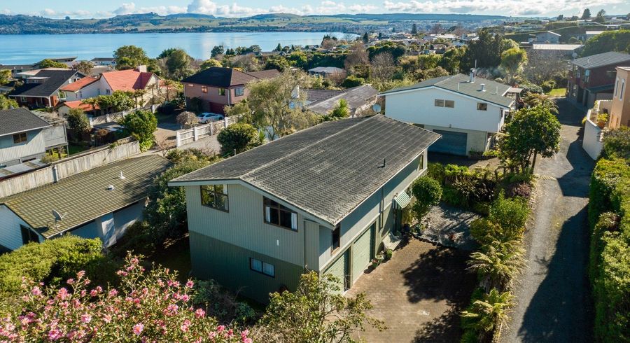  at 2/48 Harvey Street, Waipahihi, Taupo, Waikato