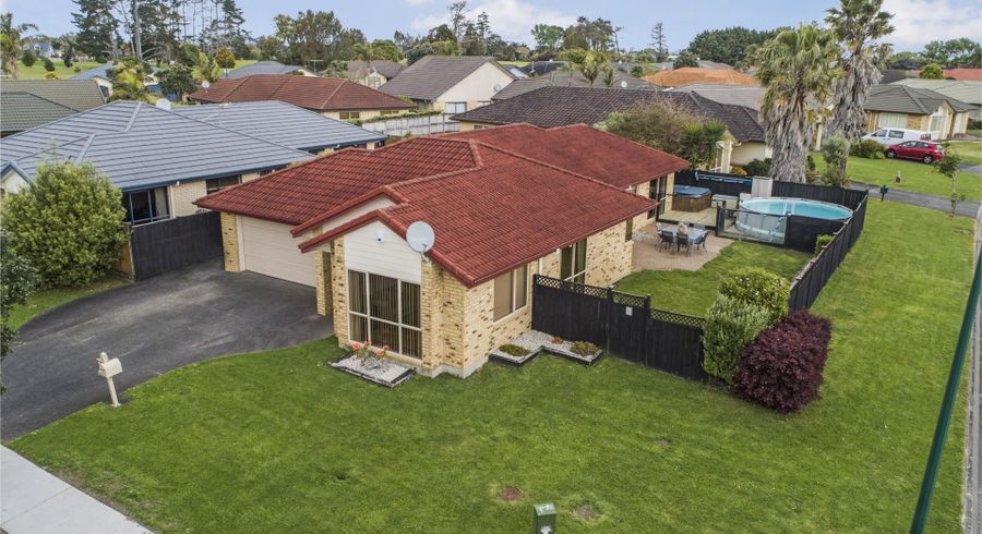  at 8 Croftview Road, Wattle Downs, Auckland