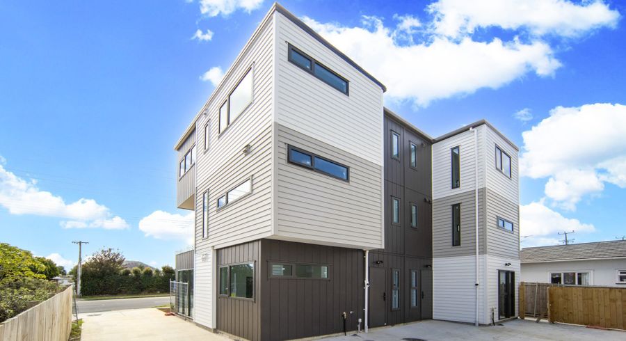  at 4/4024 Great North Road, Glen Eden, Waitakere City, Auckland