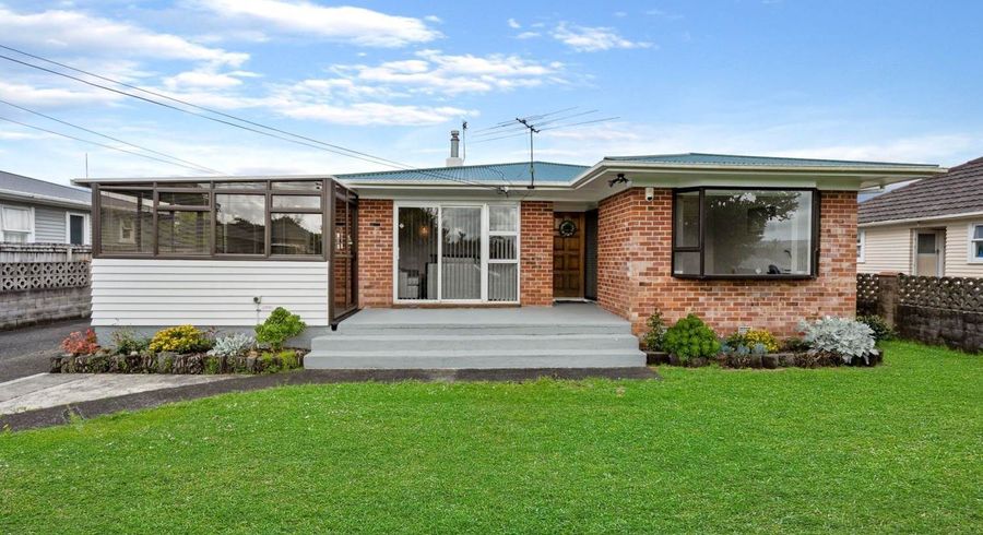  at 62 Kelvin Road, Papakura, Papakura, Auckland