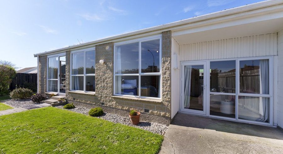  at 1/1 Westmorland Place, Bishopdale, Christchurch City, Canterbury
