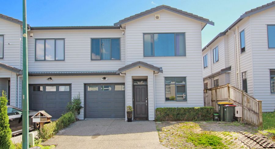  at 4 Bushpark Place, Flat Bush, Manukau City, Auckland