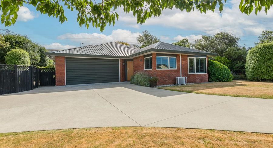  at 24 Wendy Place, Heathcote Valley, Christchurch