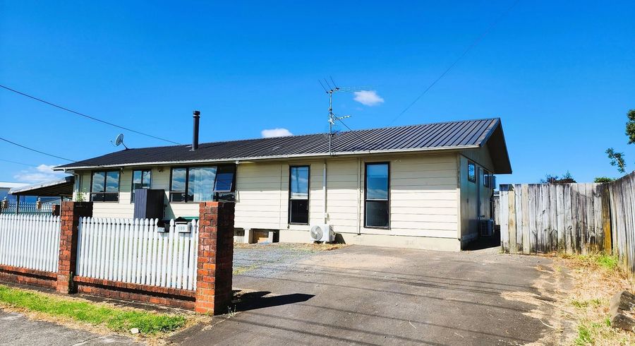  at 109A Rathgar Road, Henderson, Waitakere City, Auckland