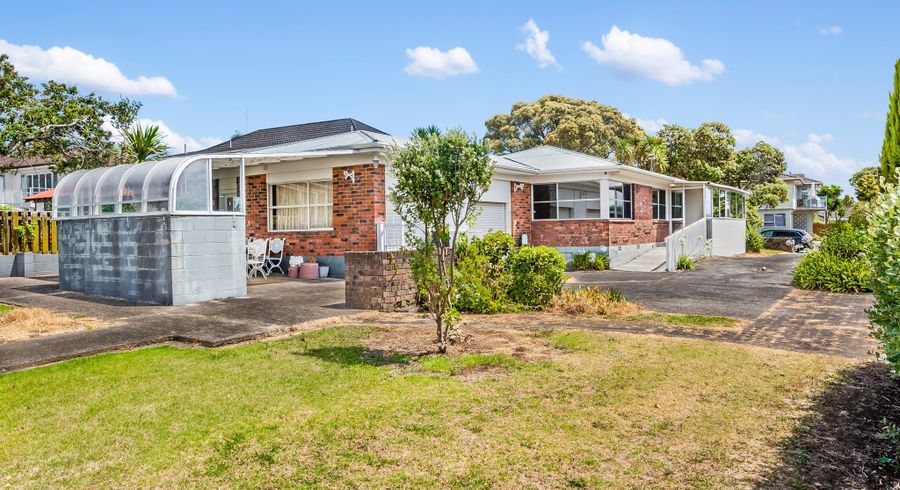  at 6 Yorkton Rise, Mangere Bridge, Auckland