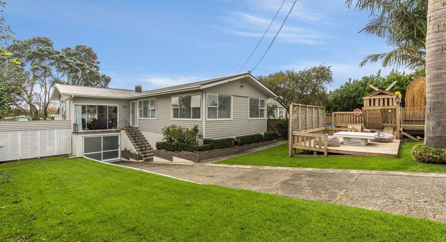  at 11 Gregory Place, Mount Roskill, Auckland