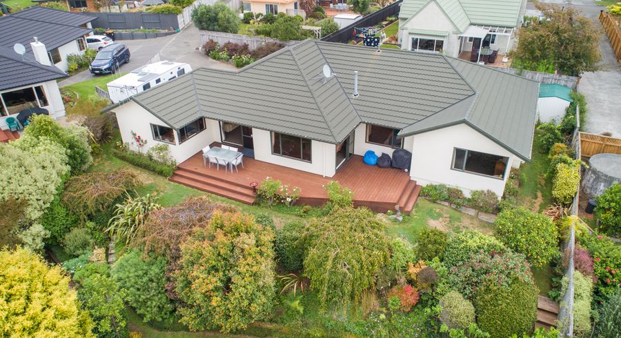  at 15 Greenwood Place, Fitzherbert, Palmerston North