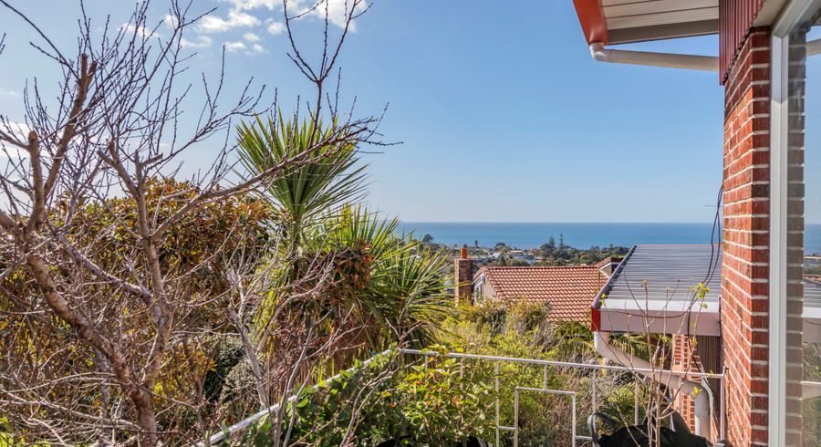  at 6/5 Braemar Road, Castor Bay, Auckland