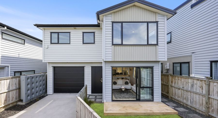  at 2/39 Lyndhurst Road, Te Atatu South, Waitakere City, Auckland