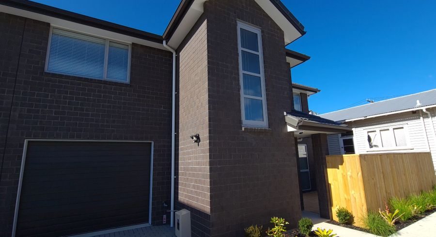  at 43B Wairau Avenue, Avondale, Auckland City, Auckland