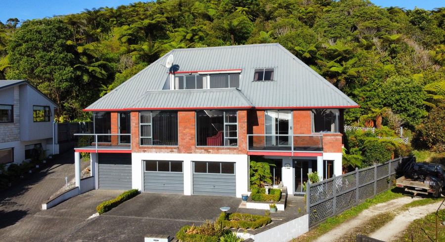  at 27 Loris Place, Karoro, Grey, West Coast