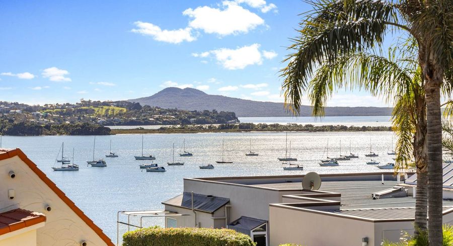  at 5 Lilford Place, Half Moon Bay, Manukau City, Auckland