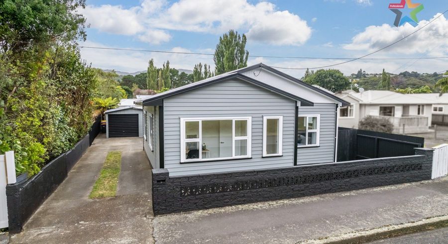  at 8 Golf Road, Manor Park, Lower Hutt
